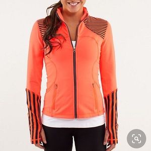 🛑 SOLD! LULULEMON Zip Up Forme Run Jacket